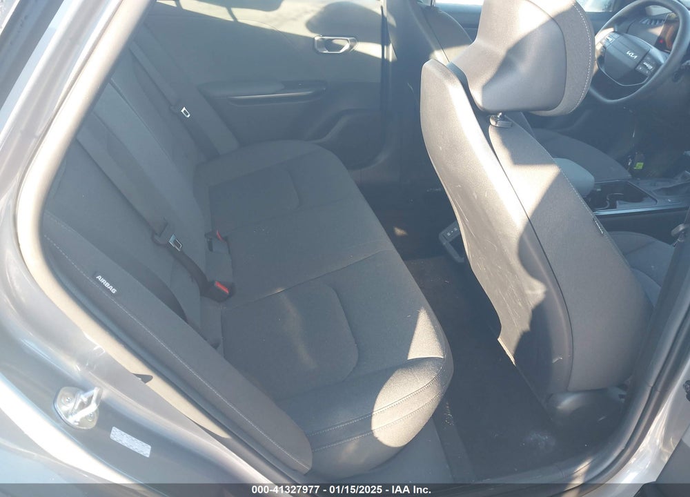2025 KIA K4 LXS VIN: 3KPFT4DE4SE027890