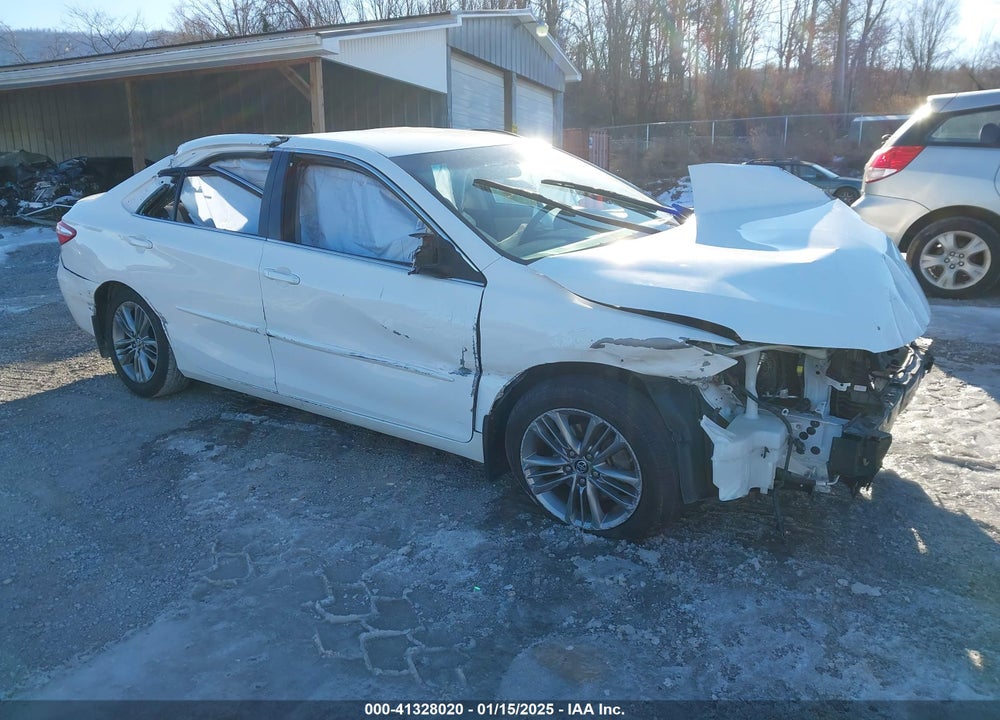 2015 TOYOTA CAMRY SE VIN: 4T1BF1FK4FU023042
