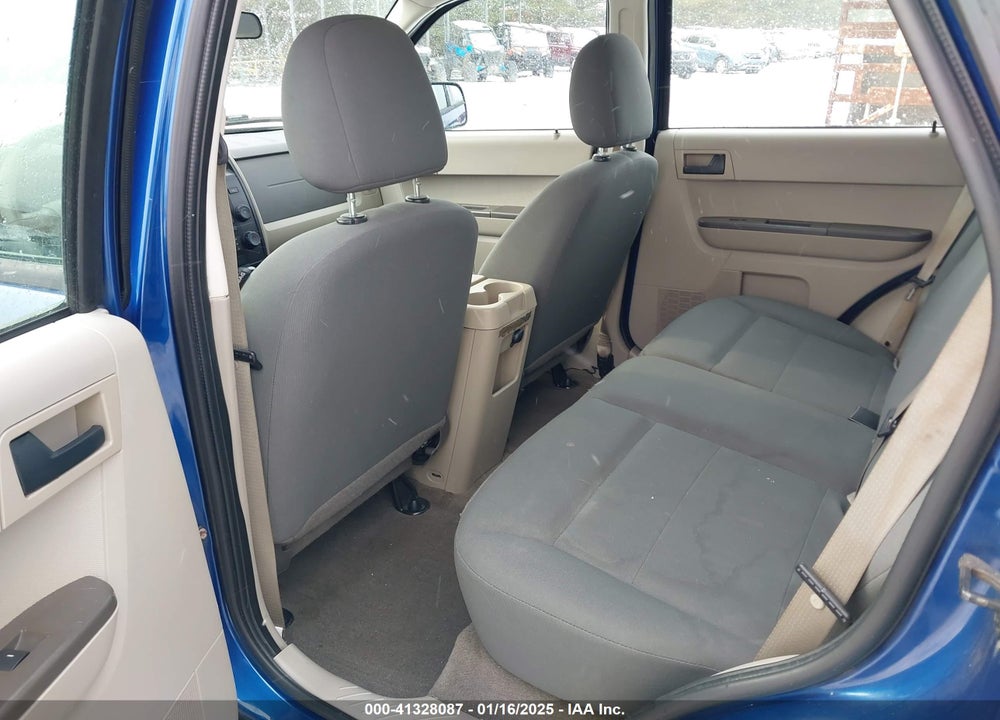 2008 FORD ESCAPE XLS VIN: 1FMCU92Z28KE22364