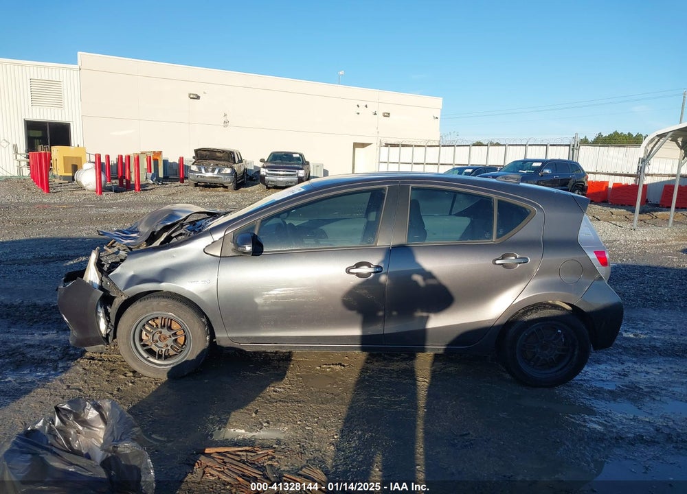 2012 TOYOTA PRIUS C TWO VIN: JTDKDTB35C1011595