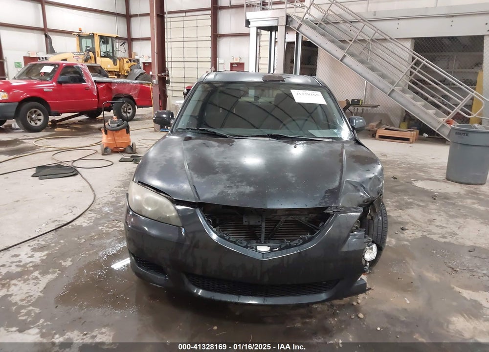 2004 MAZDA 3 I VIN: JM1BK32F241172178