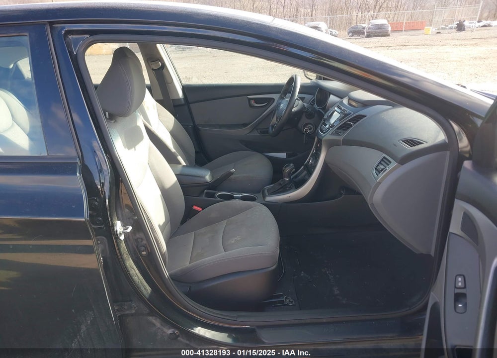 2014 HYUNDAI ELANTRA SE VIN: KMHDH4AE9EU075996