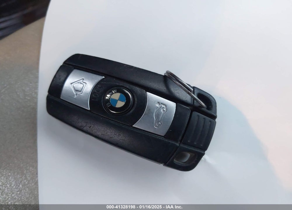 2011 BMW 328 VIN: WBADW3C56BE541629