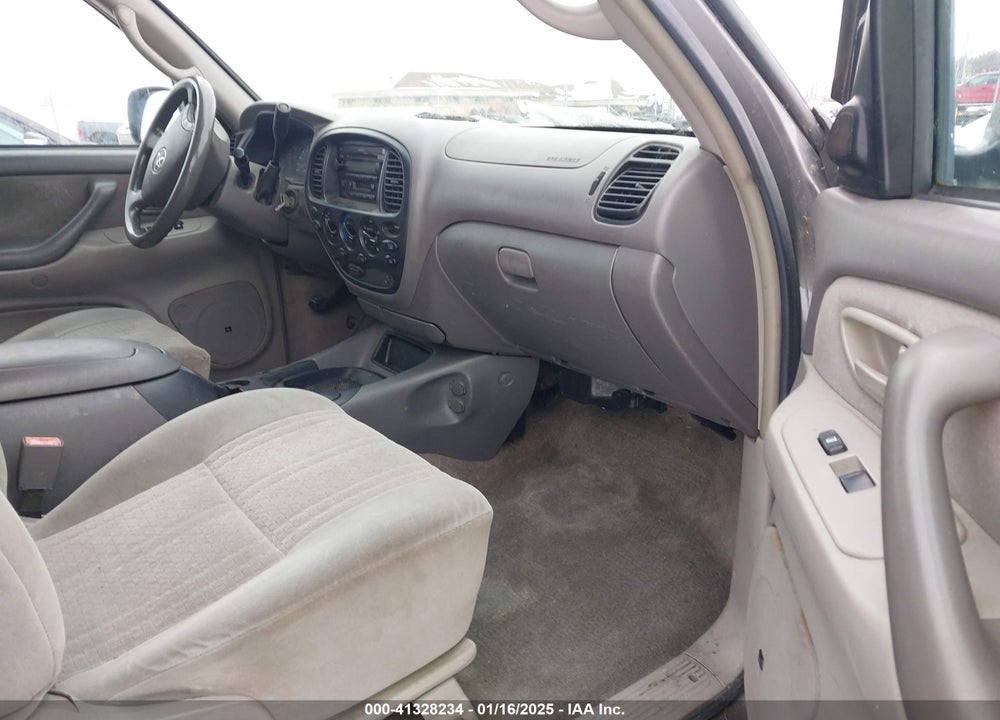 2004 TOYOTA TUNDRA SR5 V8 VIN: 5TBDT44124S438355