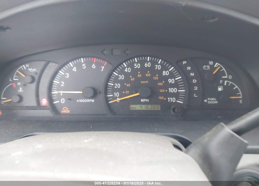 2004 TOYOTA TUNDRA SR5 V8 VIN: 5TBDT44124S438355