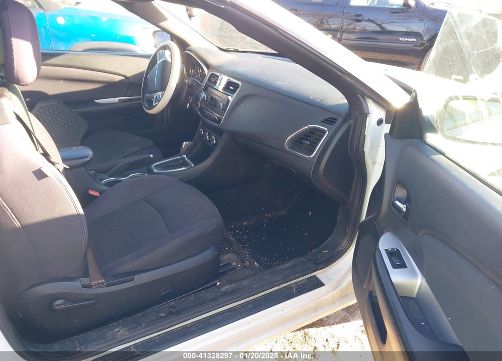 2012 CHRYSLER 200 TOURING VIN: 1C3BCBEB9CN215829
