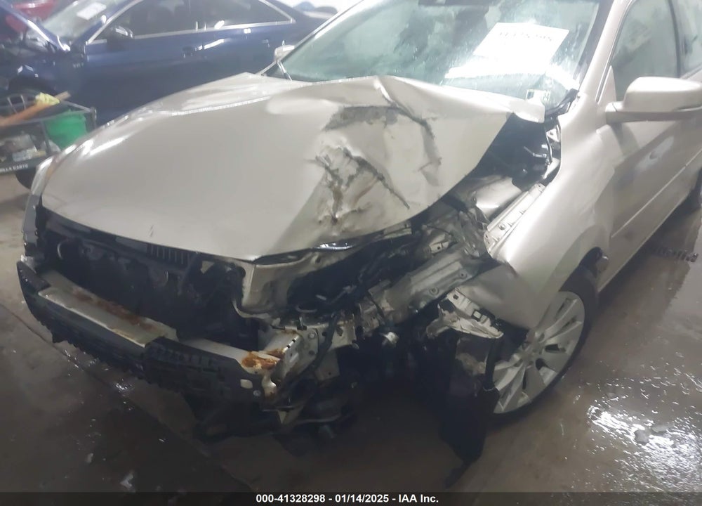 2013 HONDA ACCORD SDN VIN: 1HGCR3F88DA011721