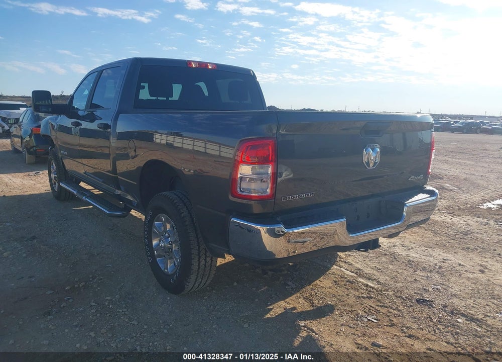 2024 RAM 2500 BIG HORN 4X4 6'4 BOX VIN: 3C6UR5DJ9RG365204