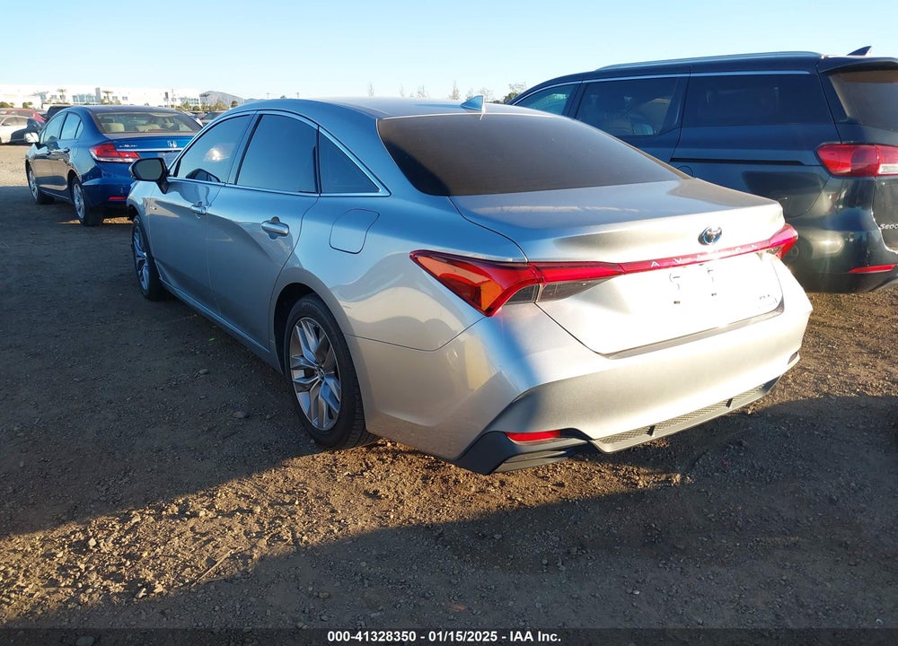2019 TOYOTA AVALON HYBRID XLE VIN: 4T1B21FB0KU006714