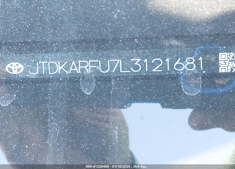 2020 TOYOTA PRIUS VIN: JTDKARFU7L3121681