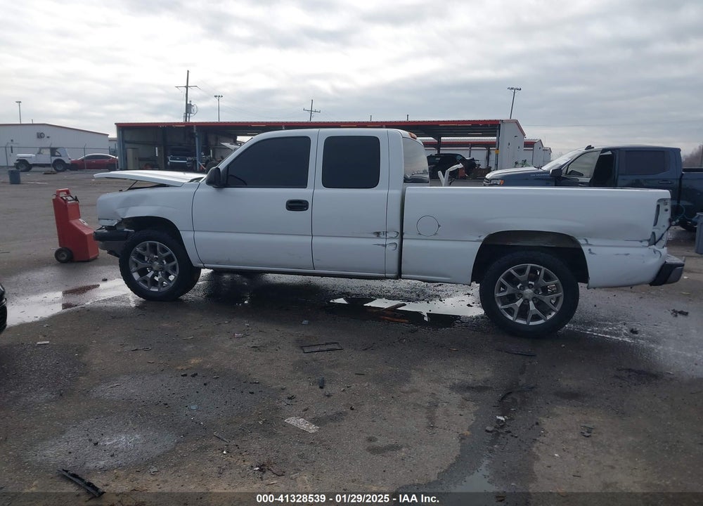 2004 CHEVROLET SILVERADO 1500 LS VIN: 1GCEC19V54Z353580