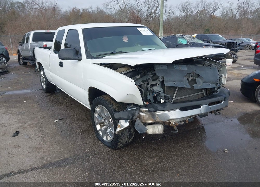 2004 CHEVROLET SILVERADO 1500 LS VIN: 1GCEC19V54Z353580
