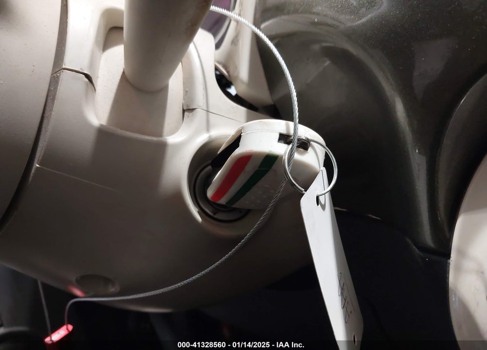 2013 FIAT 500 POP VIN: 3C3CFFAR5DT738806