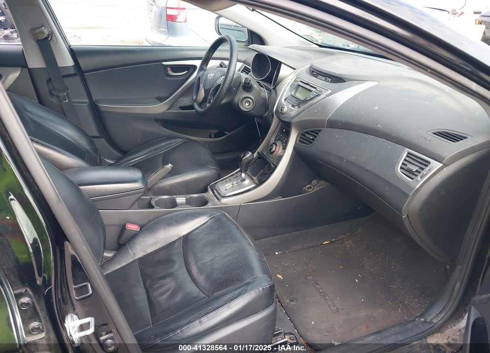 2013 HYUNDAI ELANTRA VIN: KMHDH4AE3DU569012