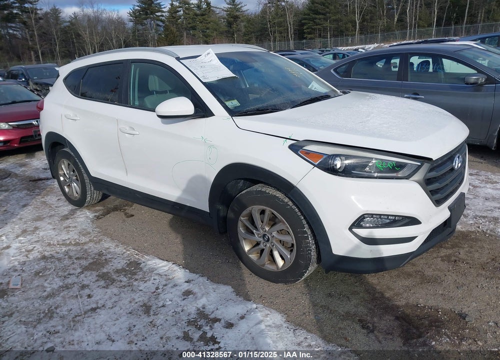 2016 HYUNDAI TUCSON SE VIN: KM8J3CA44GU254260