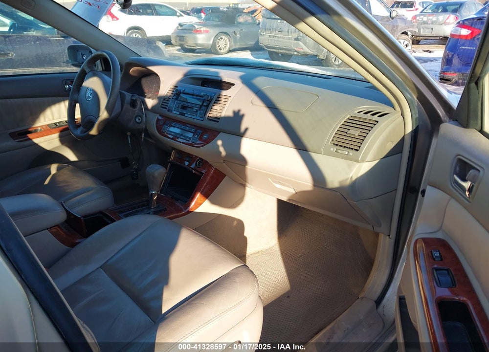 2005 TOYOTA CAMRY XLE V6 VIN: 4T1BF30K95U605608
