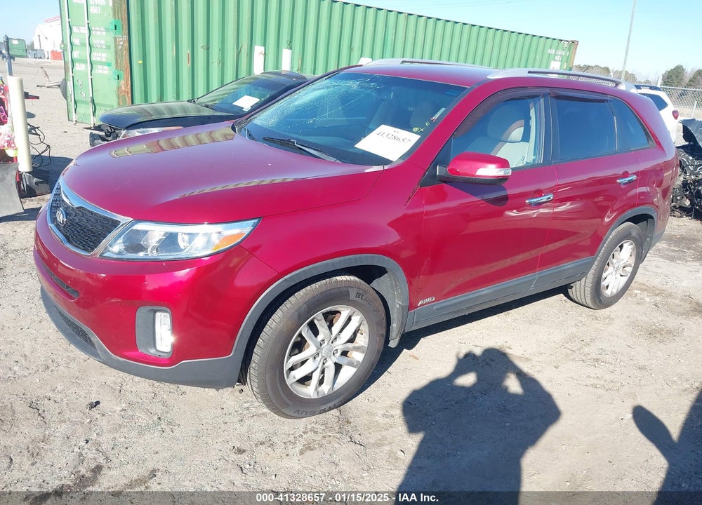 2015 KIA SORENTO LX VIN: 5XYKTDA66FG552664