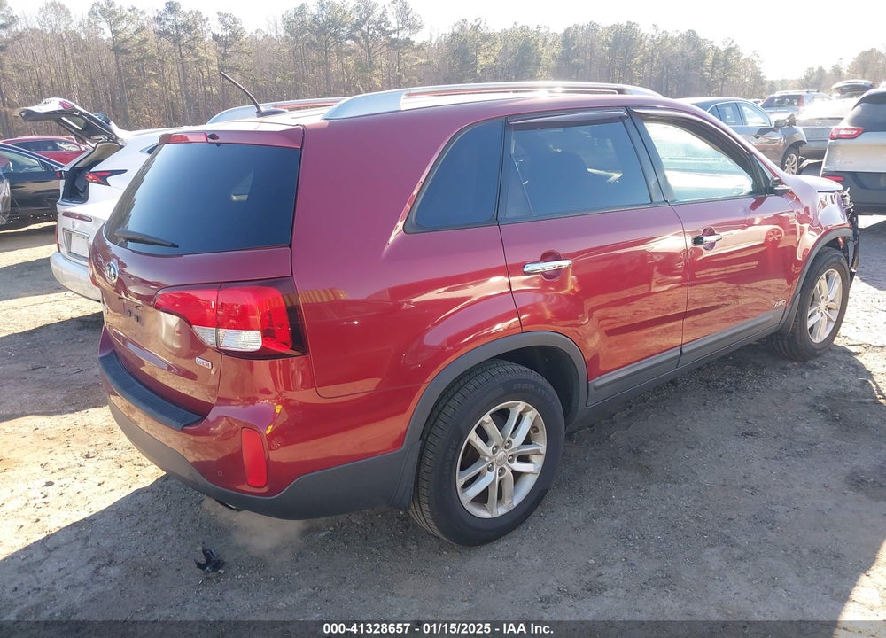 2015 KIA SORENTO LX VIN: 5XYKTDA66FG552664