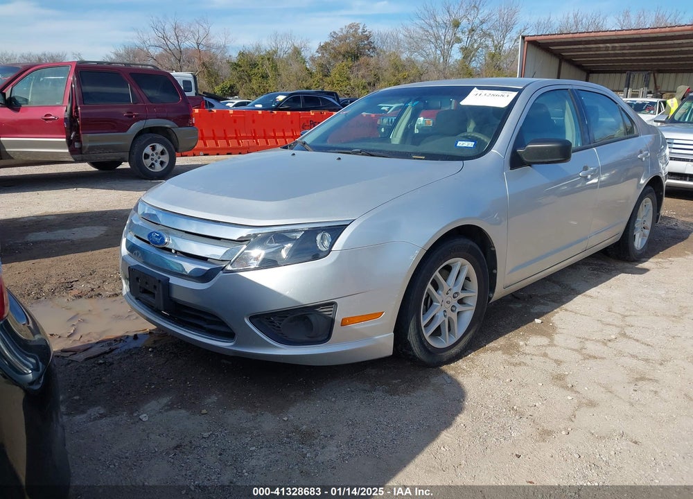 2011 FORD FUSION S VIN: 3FAHP0GA2BR210752