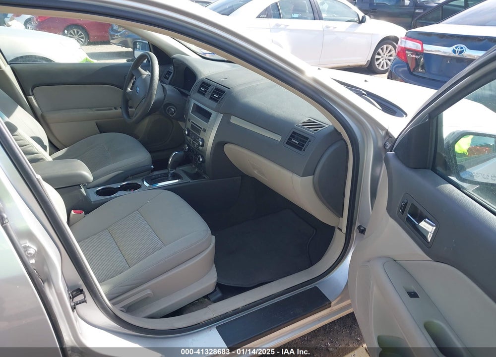 2011 FORD FUSION S VIN: 3FAHP0GA2BR210752