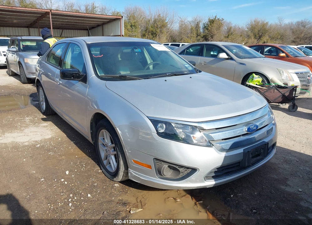2011 FORD FUSION S VIN: 3FAHP0GA2BR210752