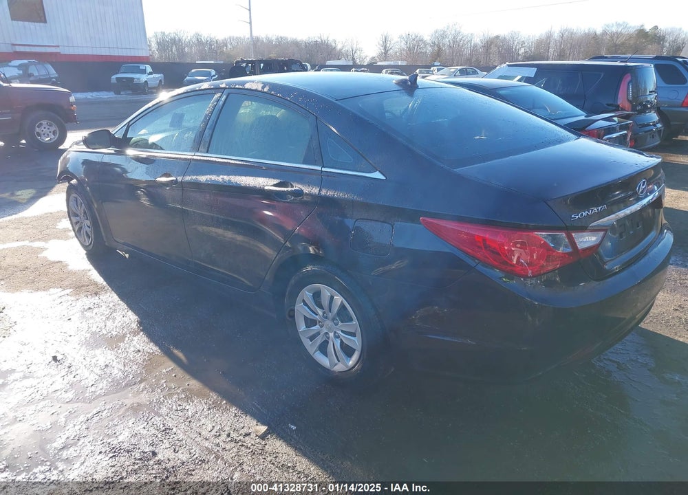 2011 HYUNDAI SONATA VIN: 5NPEB4AC6BH112260