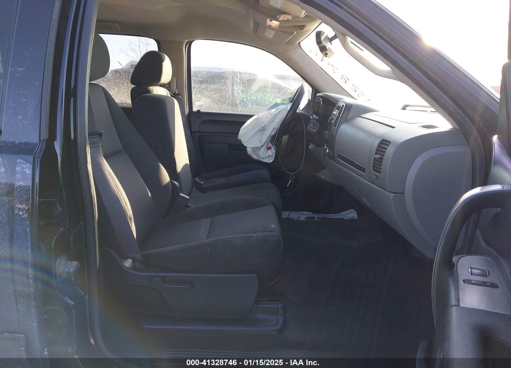 2013 CHEVROLET SILVERADO 1500 VIN: 3GCPKREA5DG275931