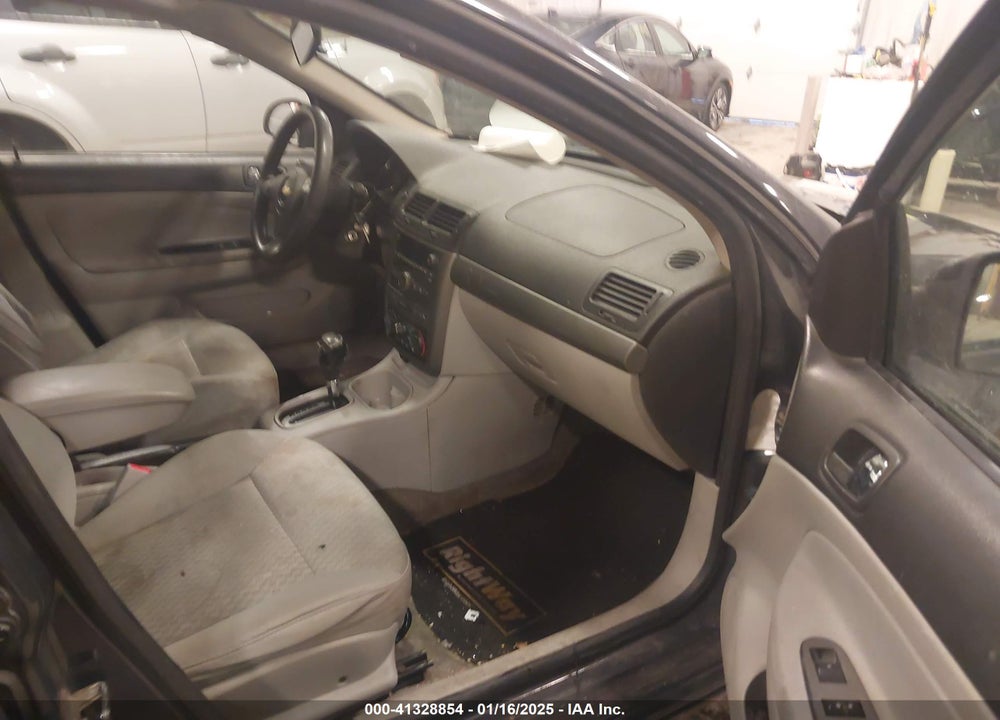 2008 CHEVROLET COBALT VIN: 1G1AL58F487299375