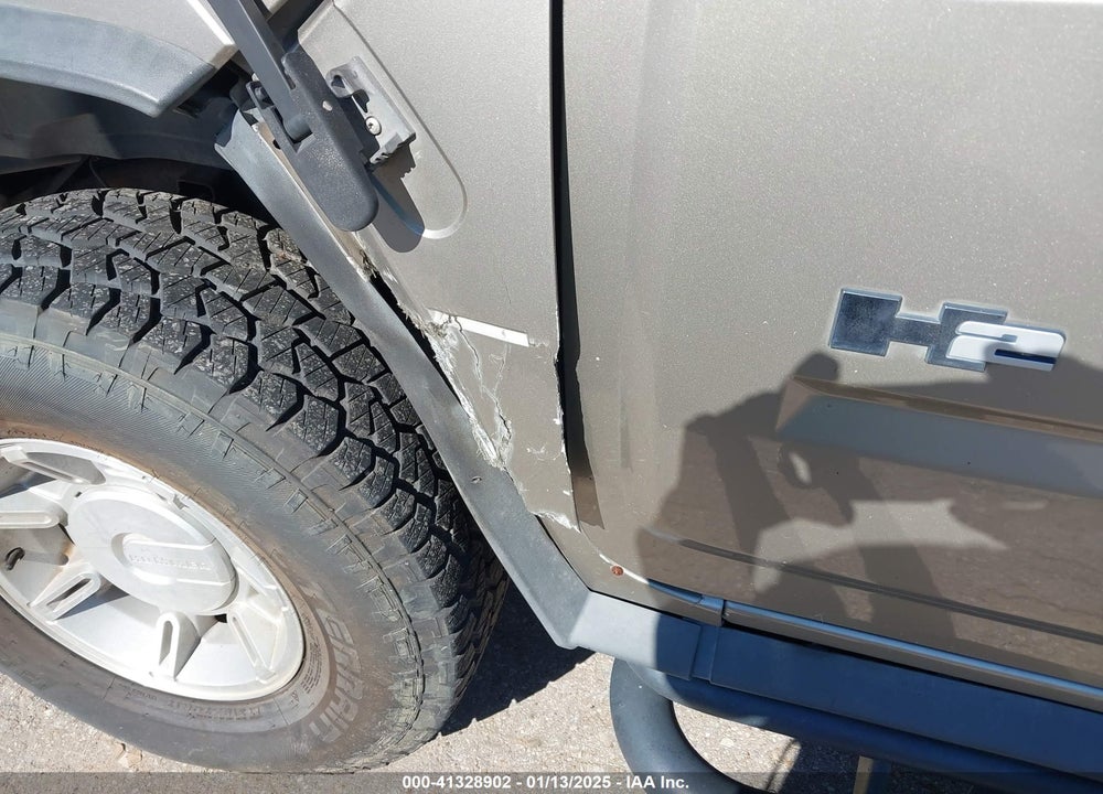 2003 HUMMER H2 VIN: 5GRGN23U83H112964