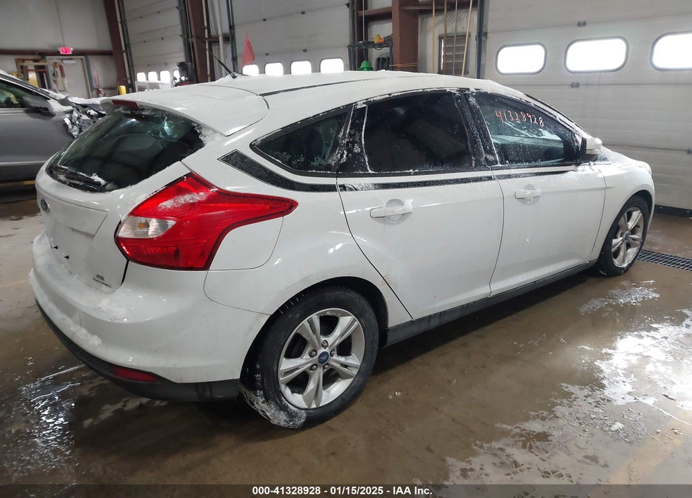 2013 FORD FOCUS SE VIN: 1FADP3K20DL132912