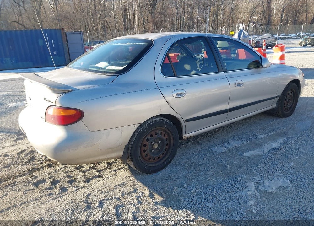1996 HYUNDAI ELANTRA GLS VIN: KMHJF34M9TU209019
