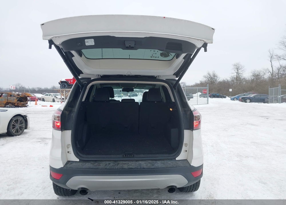 2017 FORD ESCAPE TITANIUM VIN: 1FMCU9J90HUB43453