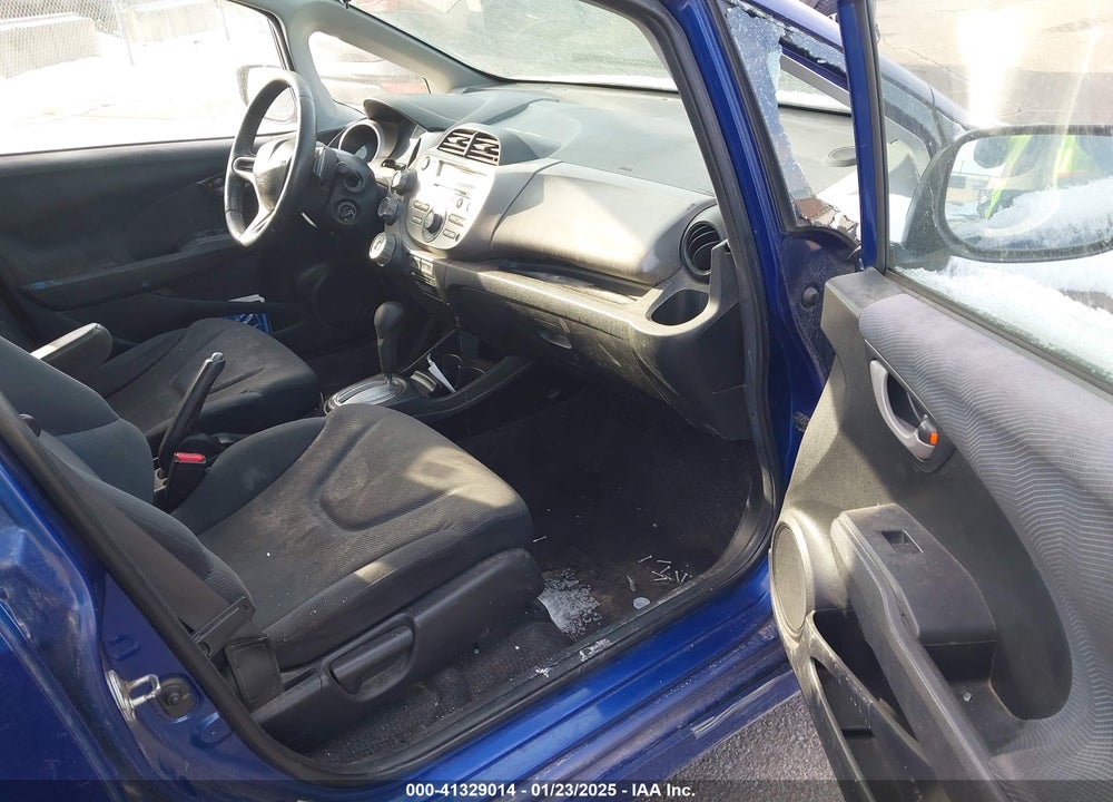 2009 HONDA FIT SPORT VIN: JHMGE884X9S060177