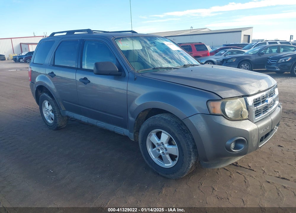 2010 FORD ESCAPE XLS VIN: 1FMCU0C70AKD47100