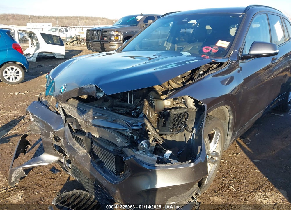 2021 BMW X1 SDRIVE28I VIN: WBXJG7C04M5T20230