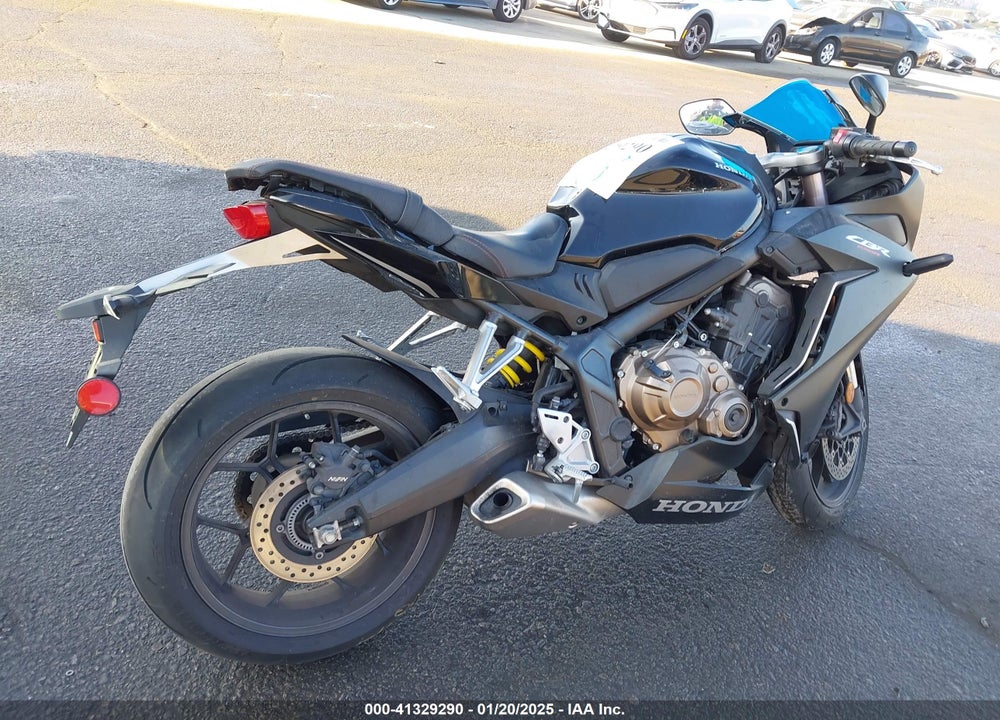 2021 HONDA CBR650 RA VIN: MLHRH0154M5200170