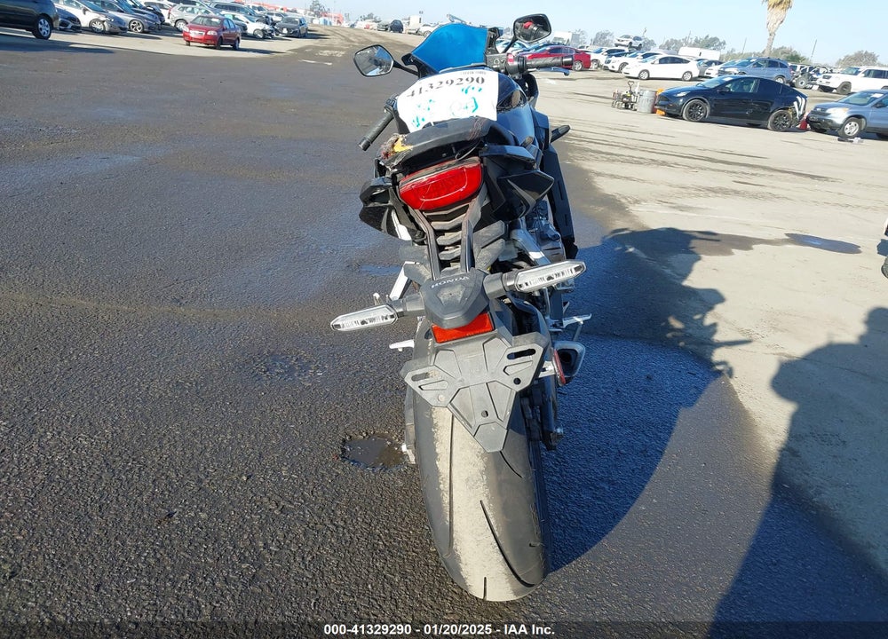 2021 HONDA CBR650 RA VIN: MLHRH0154M5200170