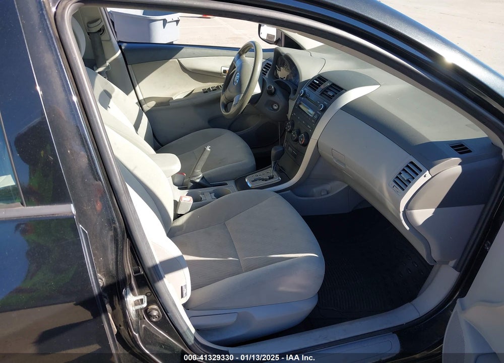 2010 TOYOTA COROLLA LE VIN: 1NXBU4EE0AZ287337