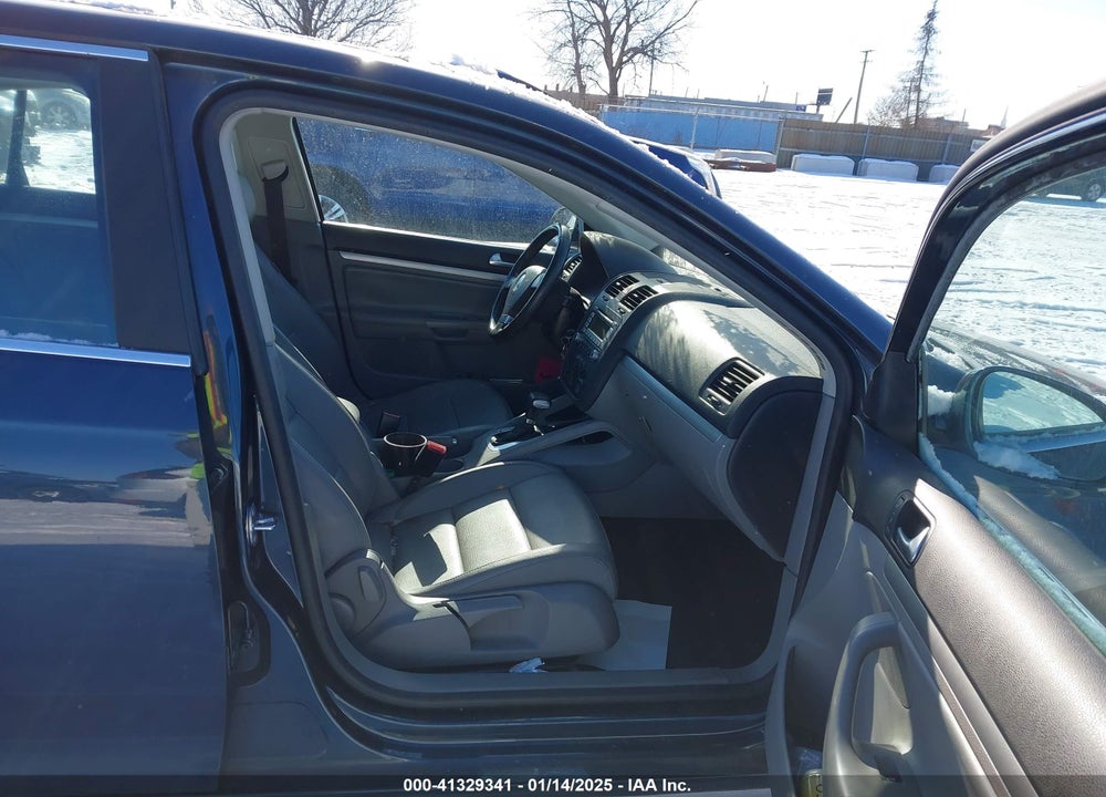 2008 VOLKSWAGEN JETTA VIN: 3VWRM71K88M178460