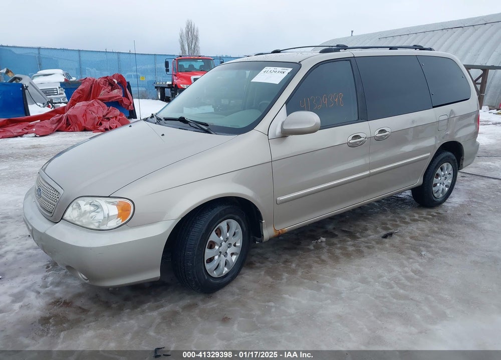 2005 KIA SEDONA EX/LX VIN: KNDUP131556626946