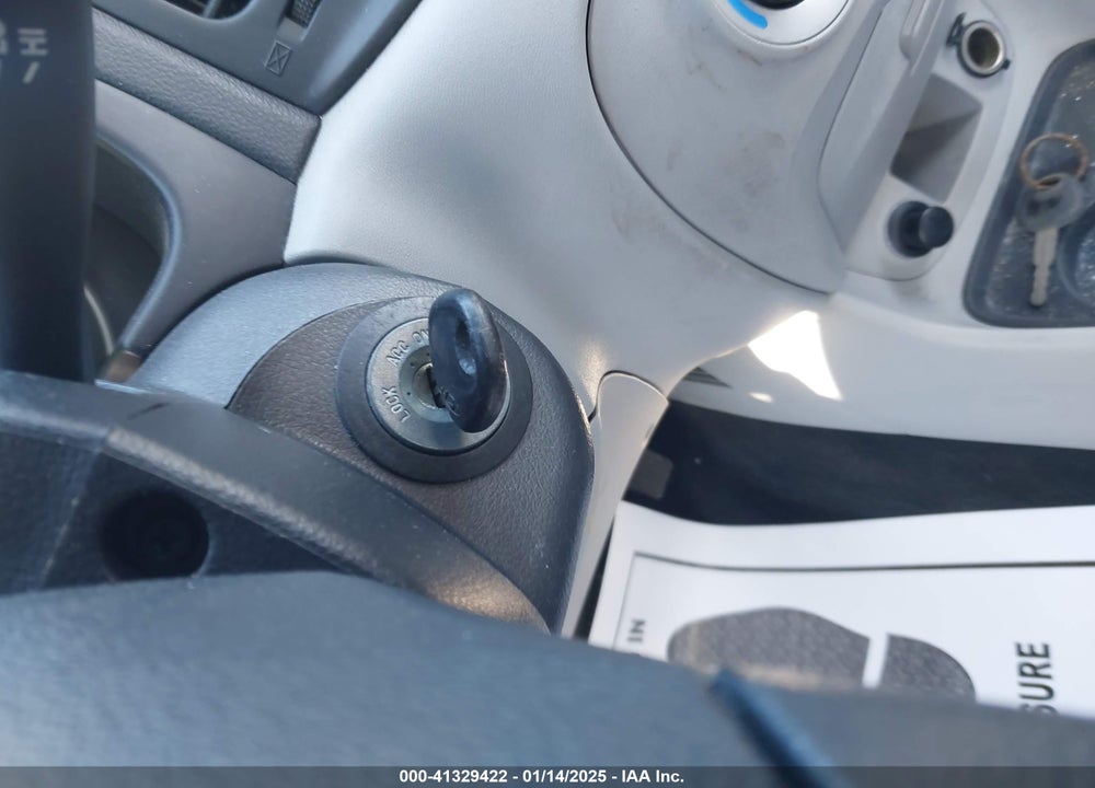 2008 HYUNDAI ACCENT VIN: KMHCN46C98U196608