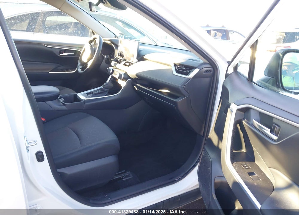 2024 TOYOTA RAV4 XLE VIN: 2T3P1RFV9RW419475
