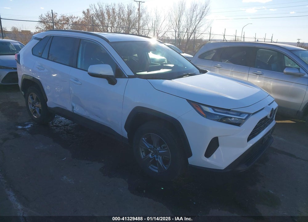 2024 TOYOTA RAV4 XLE VIN: 2T3P1RFV9RW419475