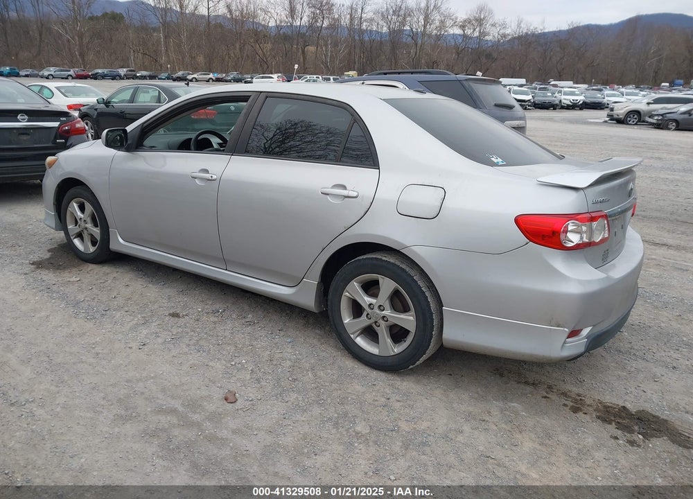 2011 TOYOTA COROLLA VIN: 2T1BU4EE7BC751825