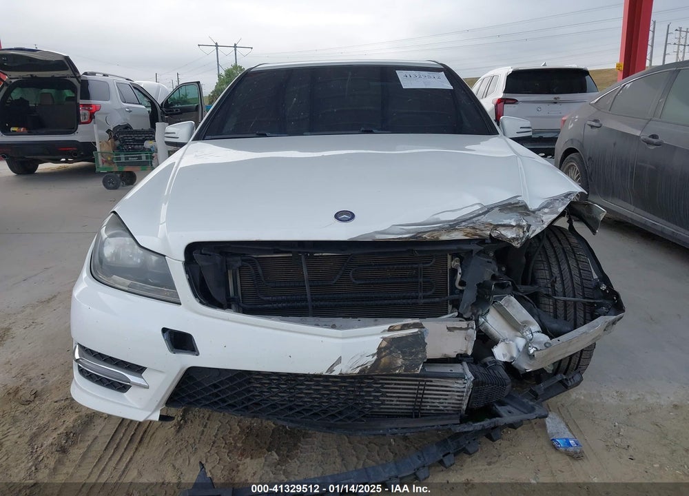 2014 MERCEDES-BENZ C VIN: WDDGF4HBXEA911681