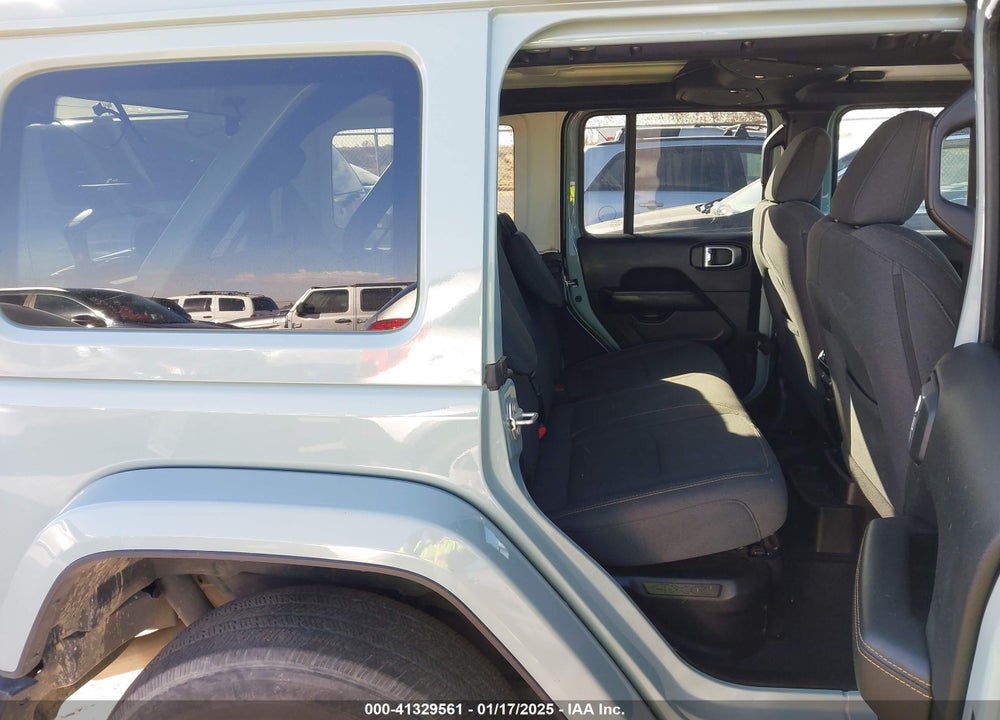 2024 JEEP WRANGLER 4XE SAHARA 4XE VIN: 1C4RJXP66RW270092