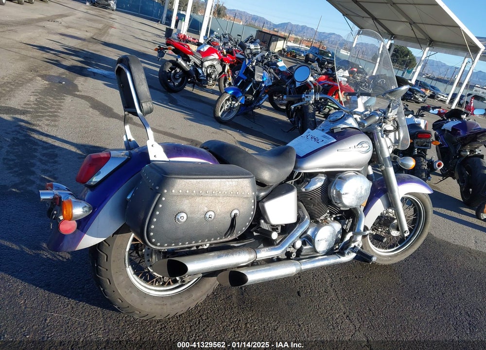 2002 HONDA VT750 CDC VIN: JH2RC44652M610421