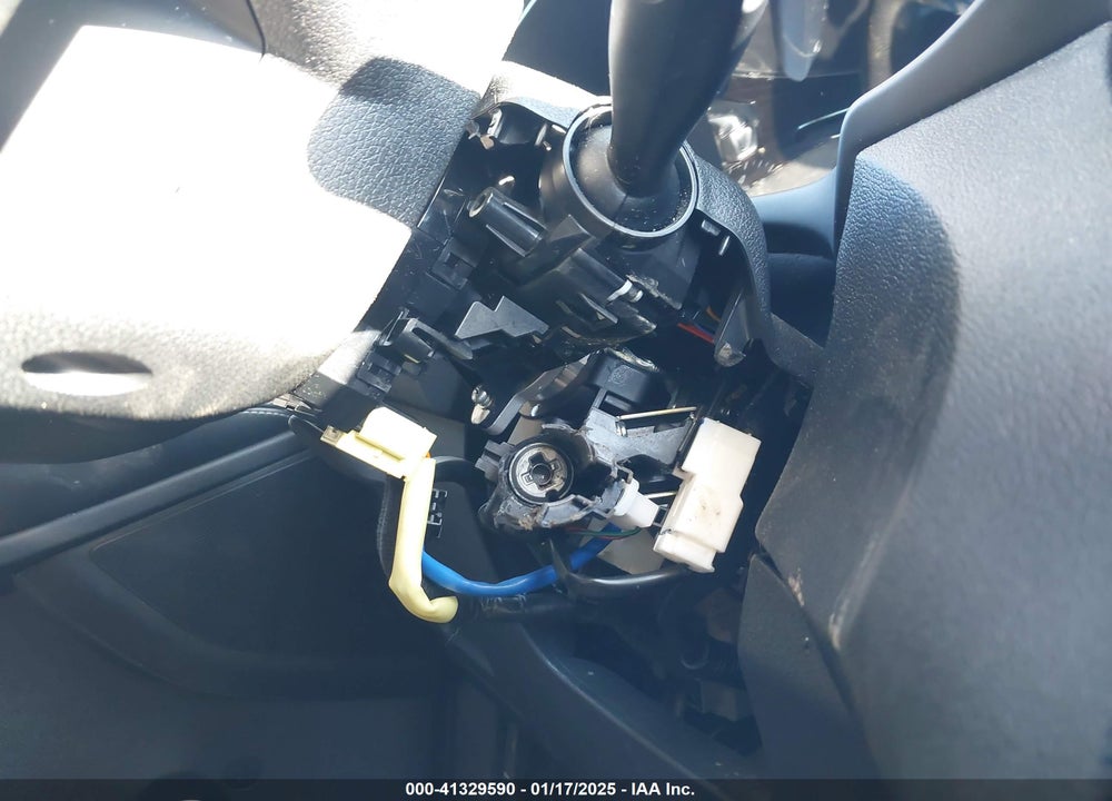 2020 KIA SORENTO 2.4L LX VIN: 5XYPGDA30LG688574