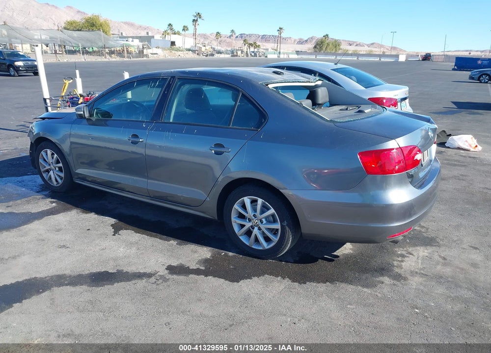 2011 VOLKSWAGEN JETTA 2.5L SE VIN: 3VWDZ7AJ3BM345463
