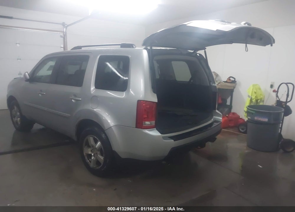 2010 HONDA PILOT EX-L VIN: 5FNYF4H54AB026788